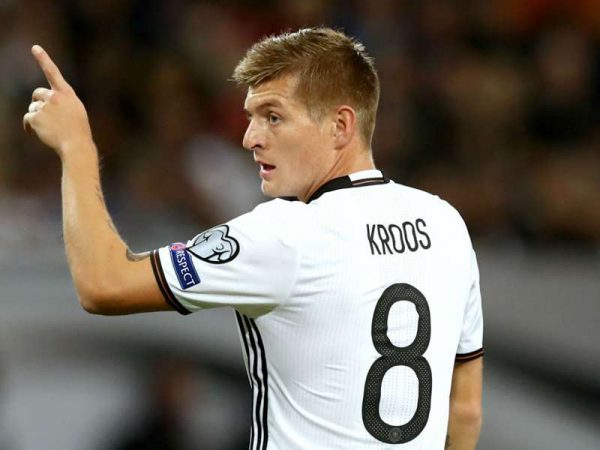 NÓNG: Kroos tháo chạy khỏi ĐKVĐ Champions League