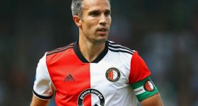 Tin bóng đá sáng 2/4: Van Persie chỉ ra yếu tố khiến MU bị Liverpool bỏ xa Tin bóng đá sáng 2/4: Van Persie chỉ ra yếu tố khiến MU bị Liverpool bỏ xa