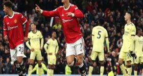 Bóng đá Anh chiều 3/12: Ronaldo hài lòng với phong độ trước Arsenal Bóng đá Anh chiều 3/12: Ronaldo hài lòng với phong độ trước Arsenal