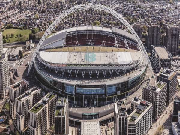 Sân Wembley - Biểu tượng bóng đá Anh