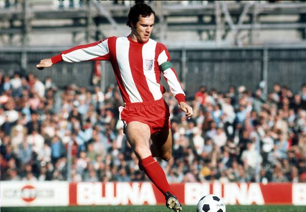 Vị trí sở trường của Beckenbauer