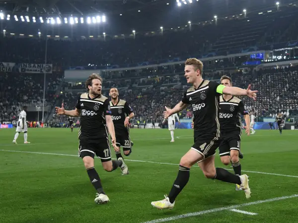 Triết lý bóng đá độc đáo của Ajax
