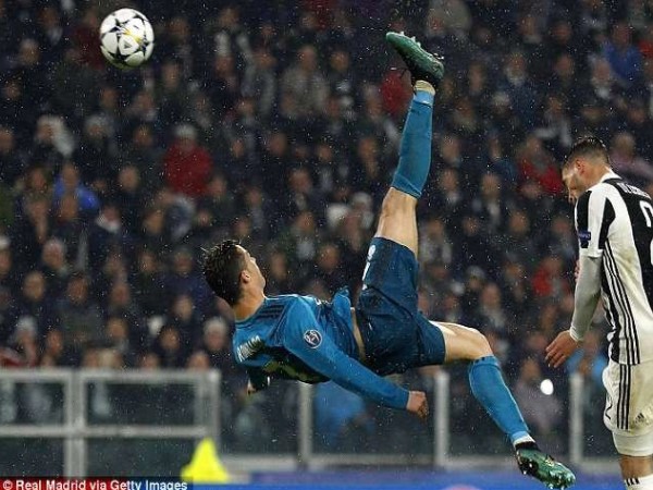 TOP 10 bàn thắng đẹp nhất của Ronaldo, ý nghĩa lịch sử