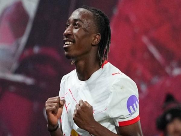 Man Utd hồi sinh dưới thời Michael Carrick