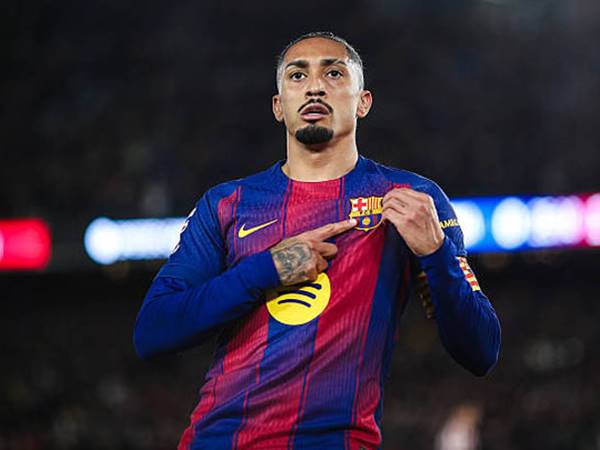Chuyển nhượng MU: Barcelona cân nhắc bán Raphinha cho MU